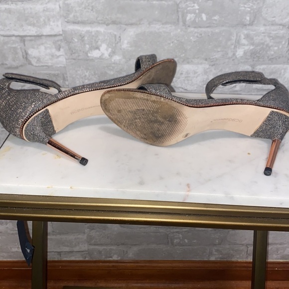 𝅺BCBGENERATION Heels - Picture 3 of 5
